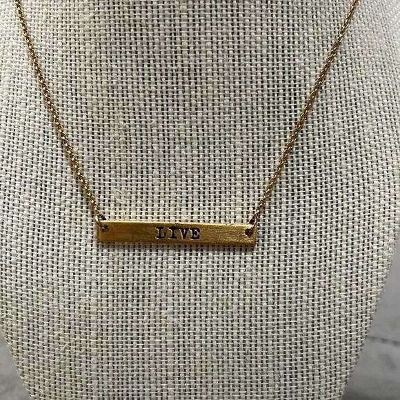 Jewelry - Live Necklace 18”-20” like new EUC